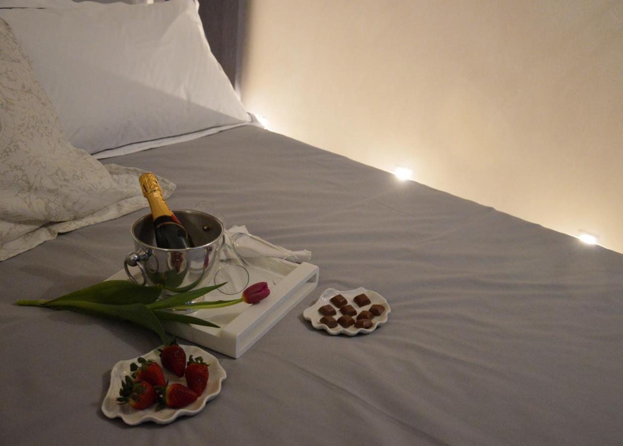 Mare Rooms Bari Old Town Center Ngoại thất bức ảnh